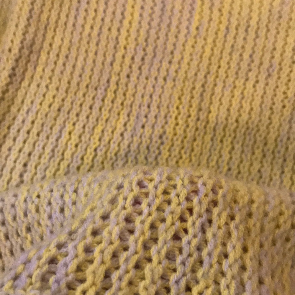 Sweater - Picture 5 of 6
